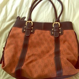 Dooney & Bourke bag